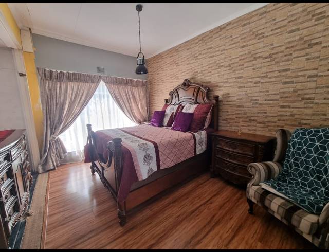 3 BEDROOM HOUSE FOR SALE IN VANDERBIJLPARK SE 6